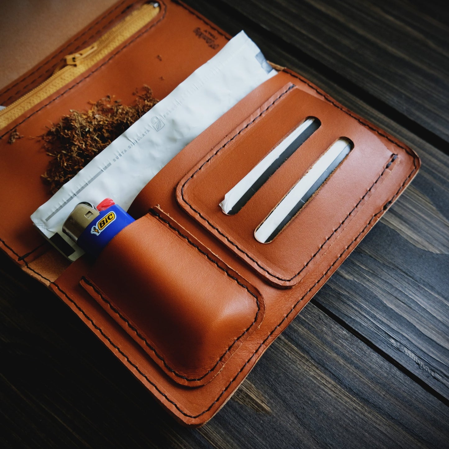 Astuccio porta tabacco in pelle personalizzabile marrone - Munkiy Italy - Astuccio per tabacco