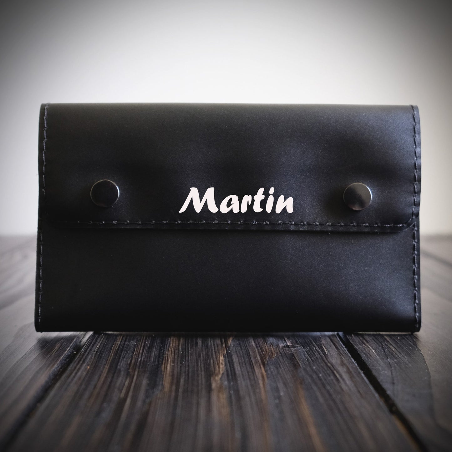 Astuccio porta tabacco in pelle personalizzabile nero - Munkiy Italy - Astuccio per tabacco