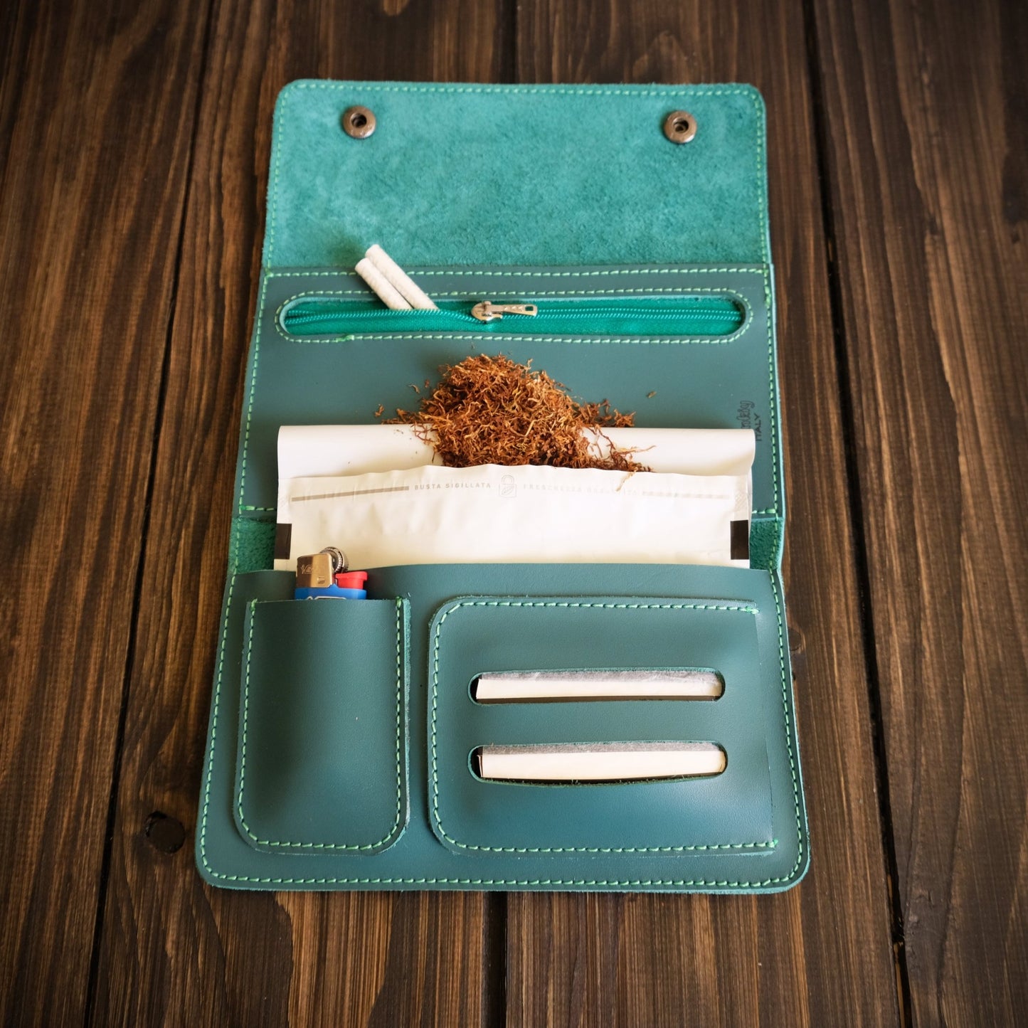 Astuccio porta tabacco in pelle personalizzabile verde - Munkiy Italy - Astuccio per tabacco