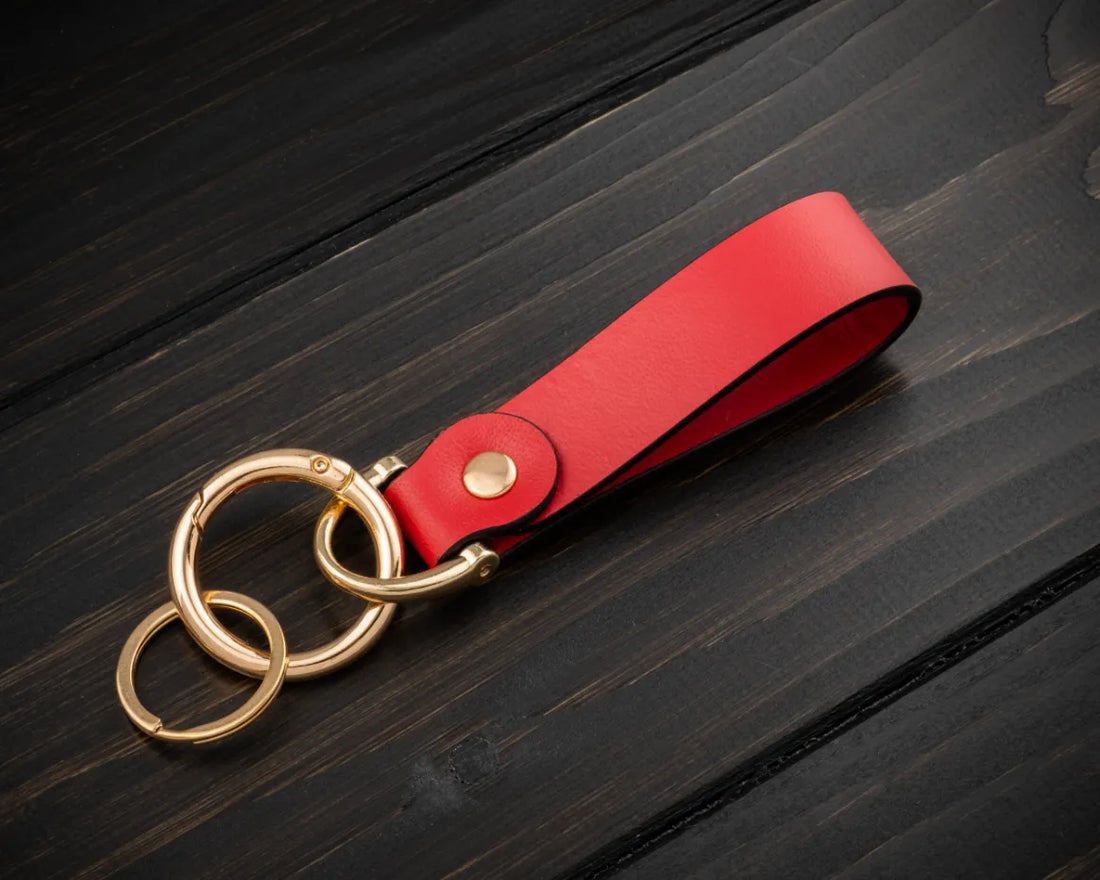 Porte-clés Personnalisé en Cuir Véritable Rouge