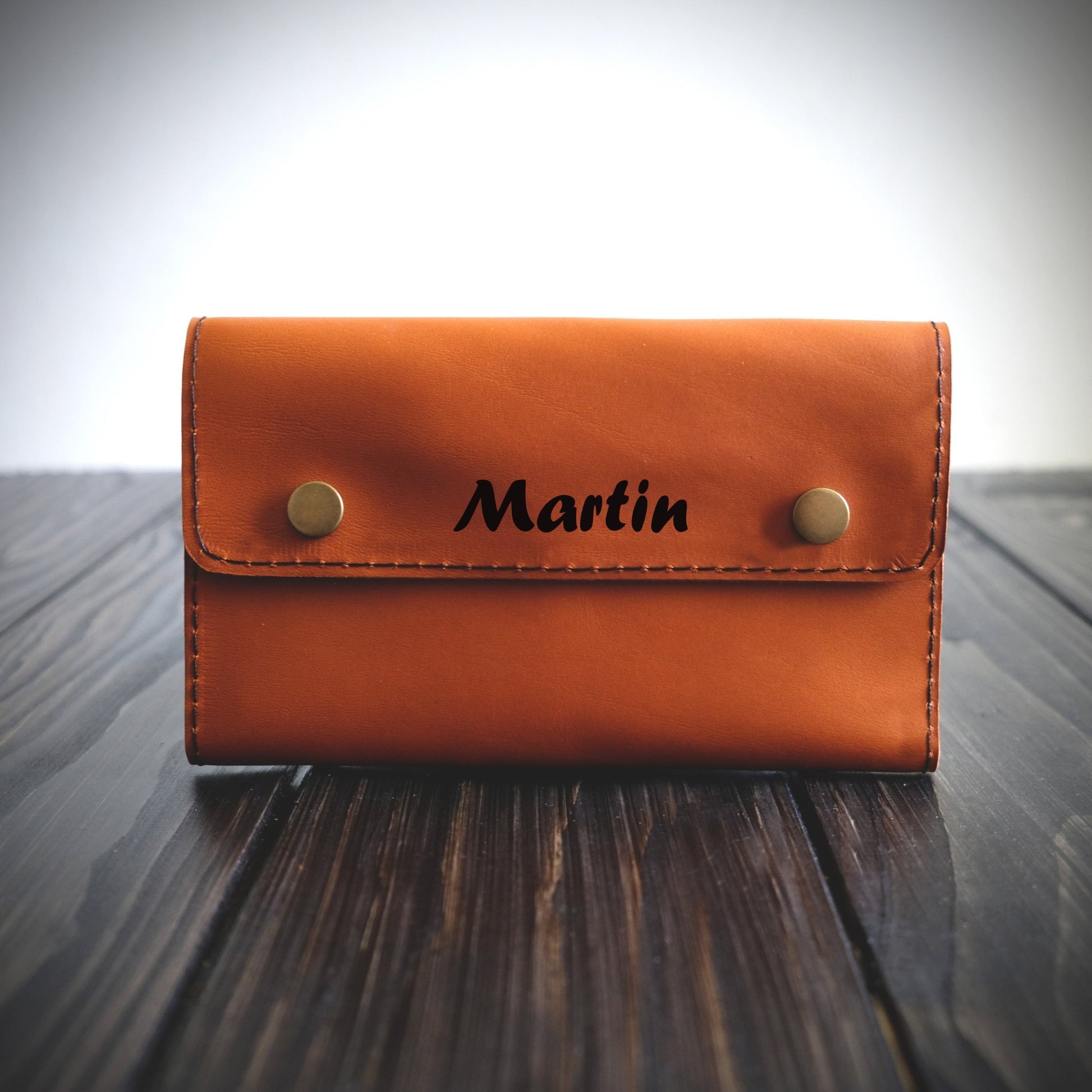 Astuccio porta tabacco in pelle personalizzabile marrone - Munkiy Italy - Astuccio per tabacco